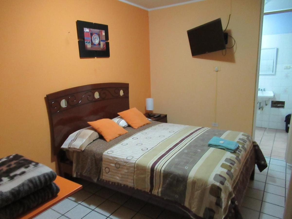 Kurmi Hostel Lima Airport Esterno foto