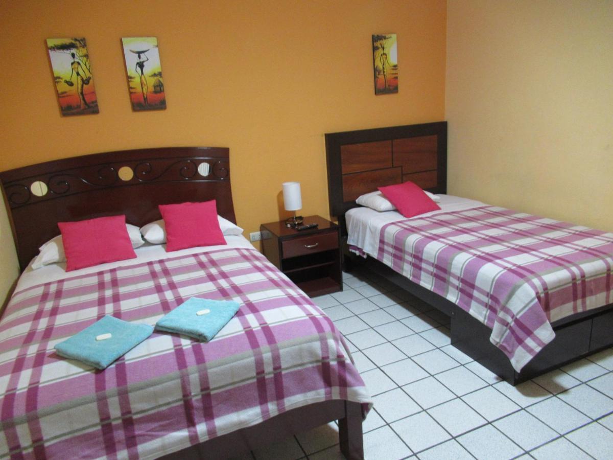 Kurmi Hostel Lima Airport Esterno foto