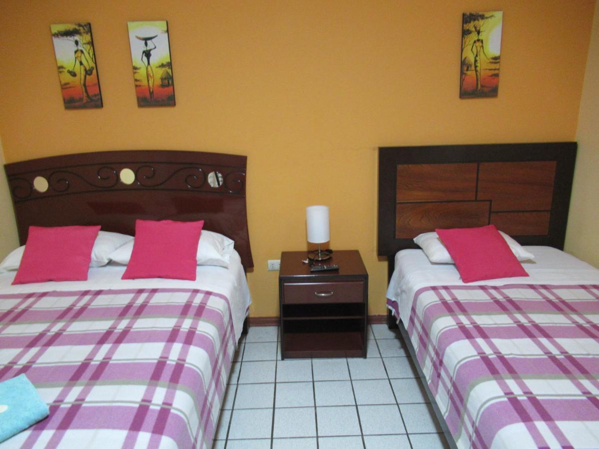 Kurmi Hostel Lima Airport Esterno foto