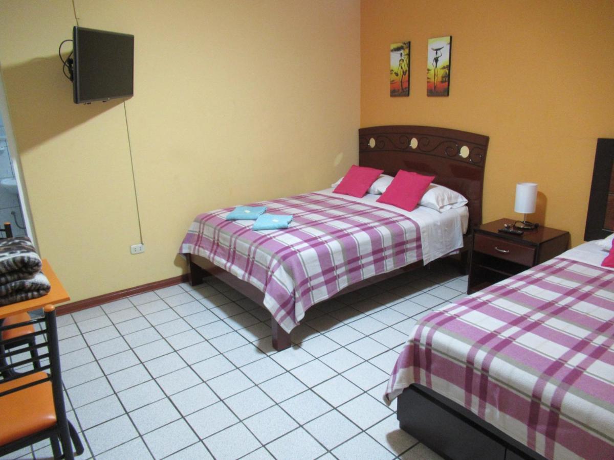 Kurmi Hostel Lima Airport Esterno foto